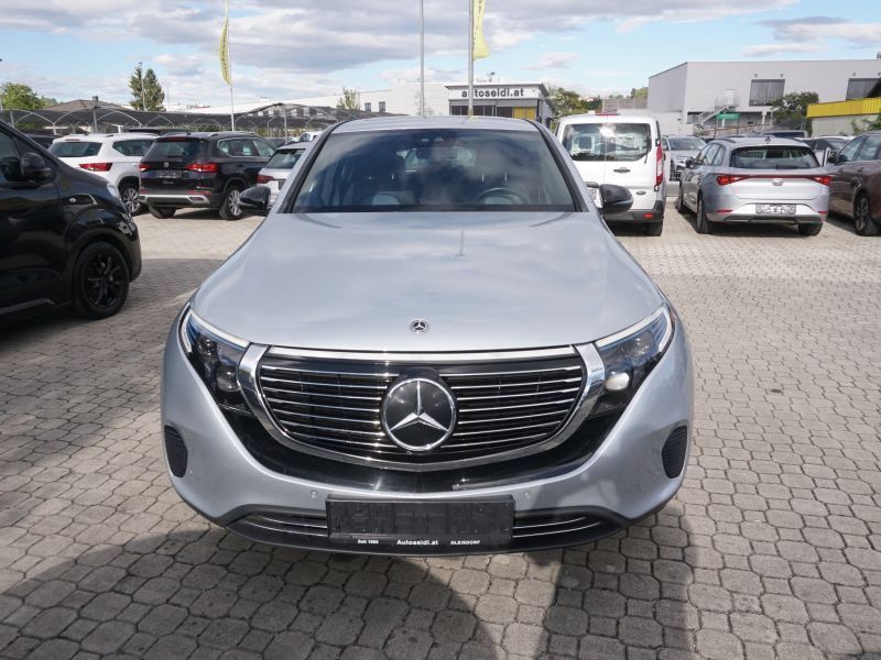 Mercedes-Benz EQC 400 4MATIC *LED+NAVI+19"ALU* imagem 2