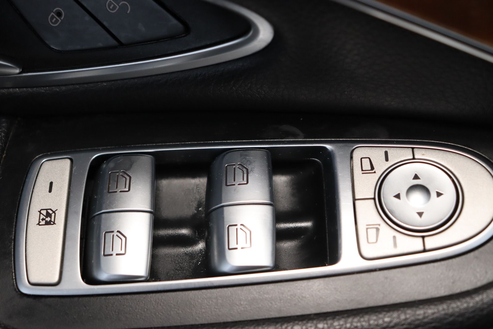 Fahrzeugabbildung Mercedes-Benz GLC 250 d 4Matic Navi * ILS * Sitzhzg