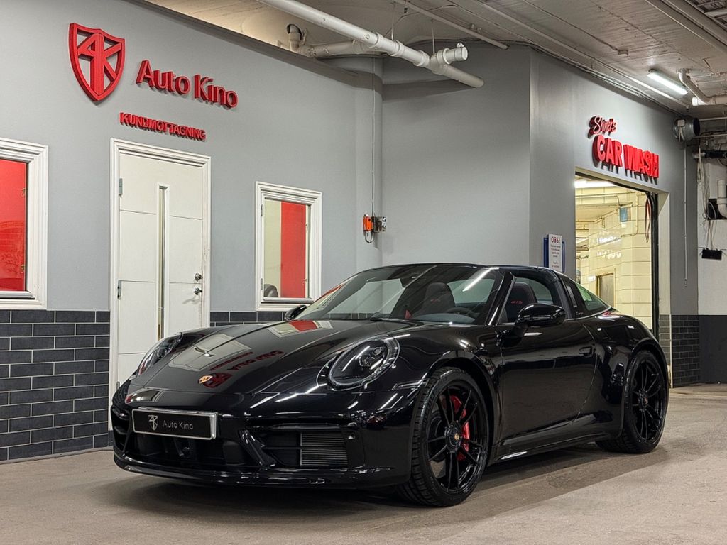 Porsche 911 992 Targa 4 GTS