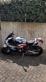 BMW M 1000 RR mit Competition Paket / Carbon-Paket  - Angebote