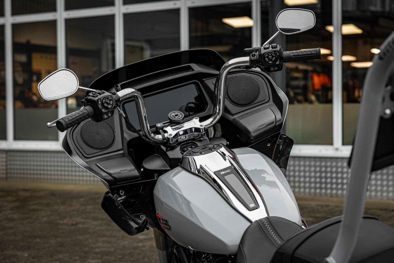 Fahrzeugabbildung Harley-Davidson ROAD GLIDE FLTRX 117cui - Screaming Eagle -