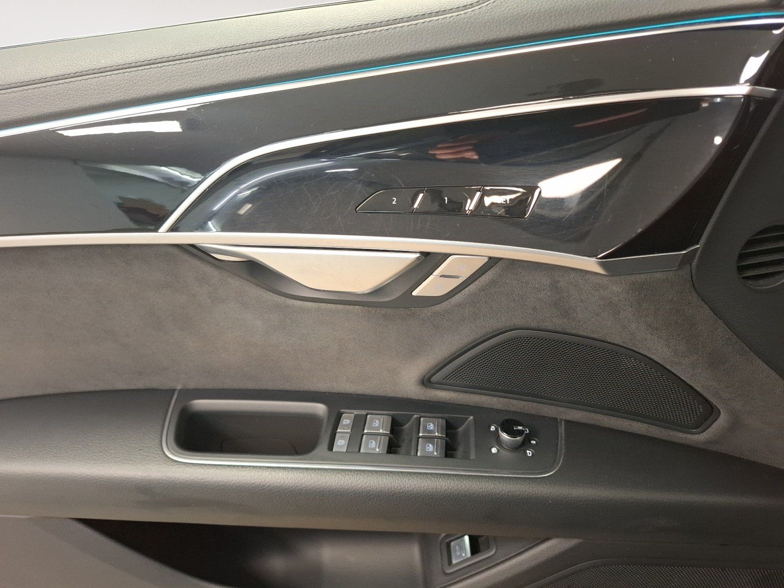 Audi A8 - Bild 14