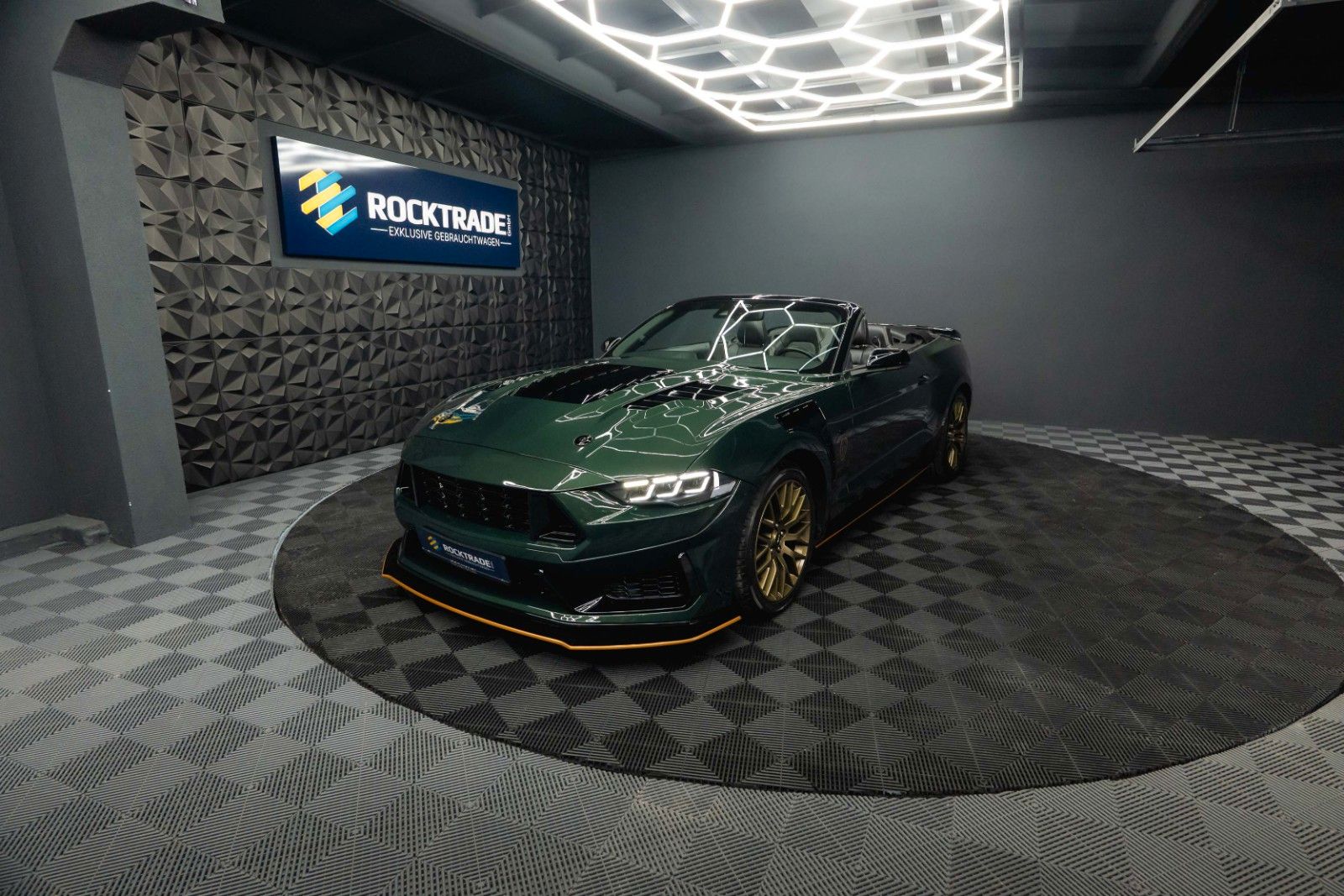 Fahrzeugabbildung Ford Mustang Cabrio DARK HORSE RockTrade Edition 19%