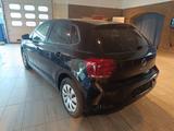 Volkswagen Polo COMFORTLINE NAVI / / GJR / Park Distance Co - gebrauchte Kleinwagen in Neumünster