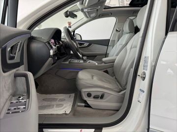 Audi Q7 - 8