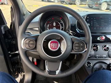 Fahrzeugabbildung Fiat 500 Dolcevita PDC Navi DAB CarPlay UConnect uvm