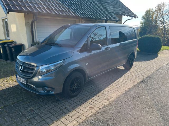 Mercedes-Benz Vito Mixto