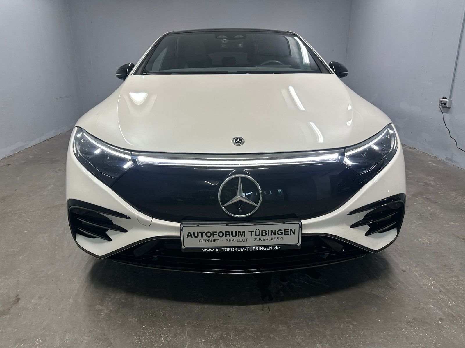 Fahrzeugabbildung Mercedes-Benz EQS 450+ *AMG-LINE PANORAMA*DISTRO*360G*BURMESTE