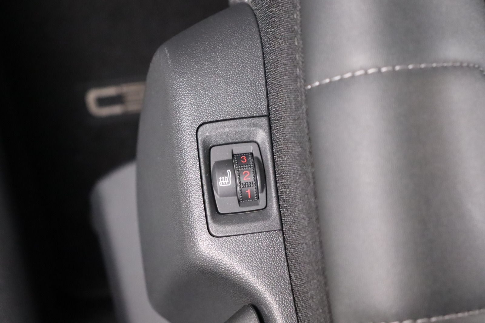 Fahrzeugabbildung Citroën C3 Aircross PT 110 Shine * LED * SHZ *