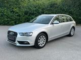 Audi A4 2.0 TDI multitr. Ambition Avant Automatik - Audi A4 aus 2012: TDI