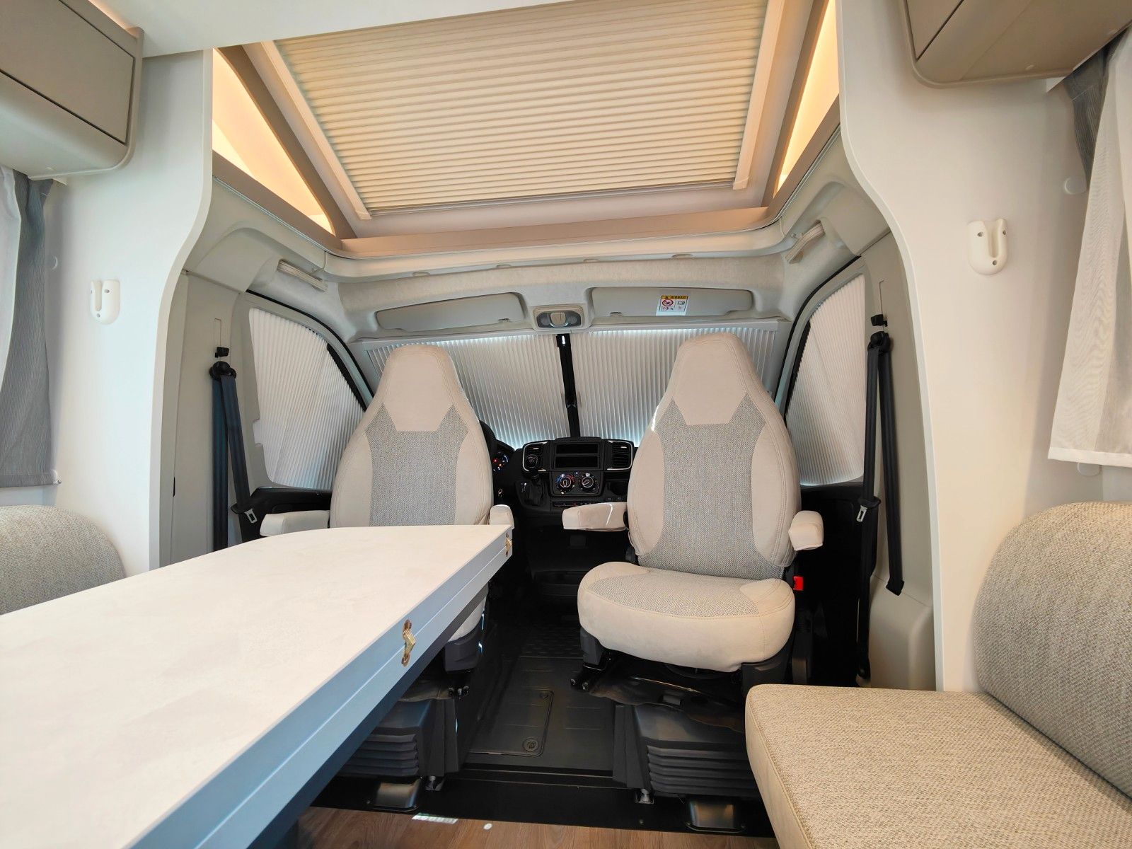 Fahrzeugabbildung Carado T-457 pro+  Modell 2026