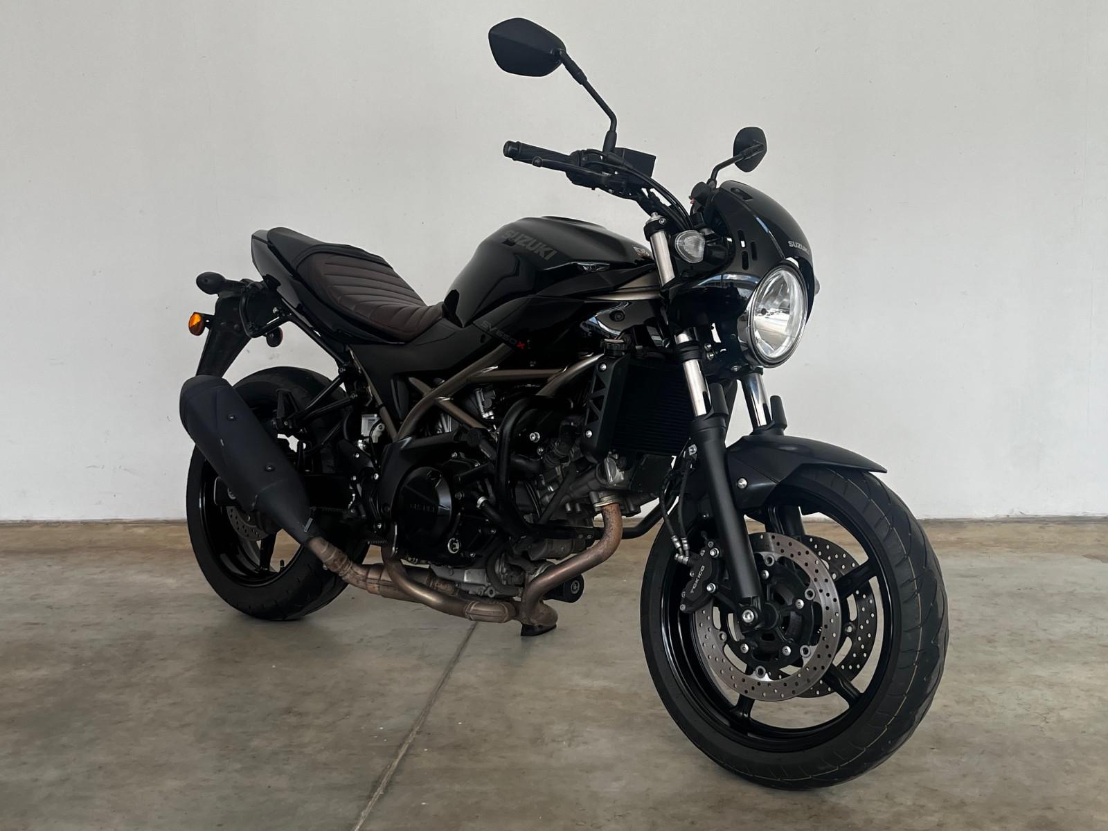 Suzuki SV 650 X mit Lenkerumbau