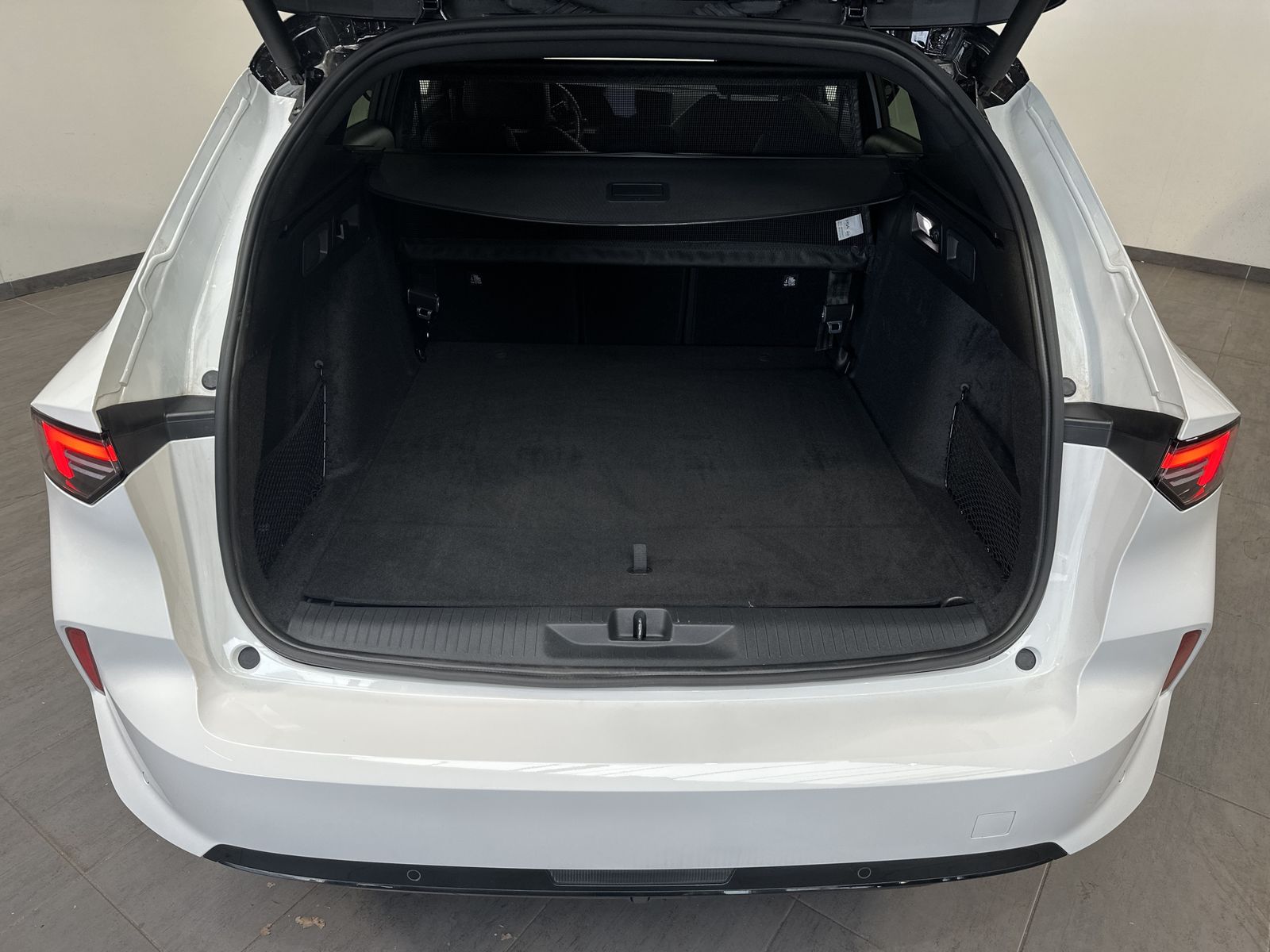Fahrzeugabbildung Opel Astra ST 1.5 D Ultimate NAV+MATRIX+PANO+HUD+360°