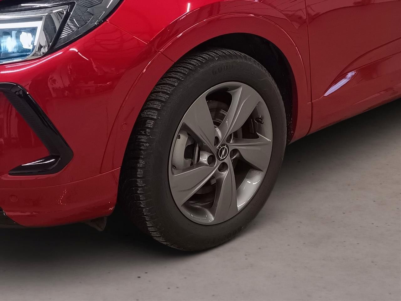 Fahrzeugabbildung Opel Grandland (X) 1.6T GSe 4HYBRID NAVI/LED/KAMERA