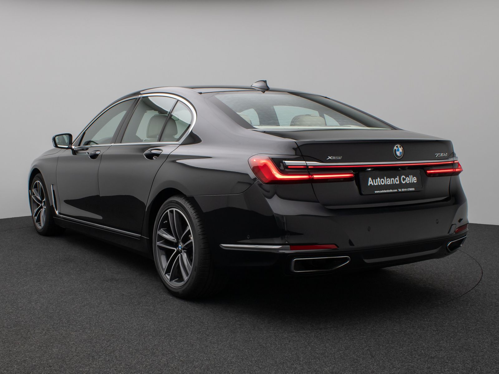 Fahrzeugabbildung BMW 730d xD 360°Laser Massage DAB DisplKey SoftClose