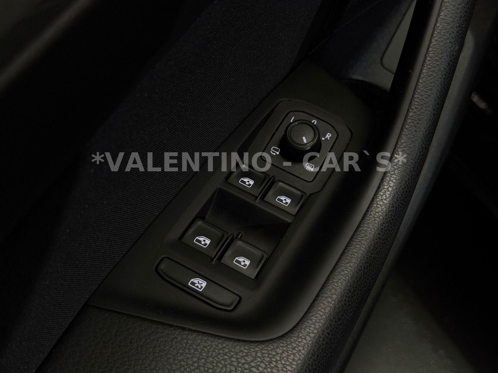 Volkswagen Passat Variant Business DSG/ACC/Kam/App/Navi/AHK