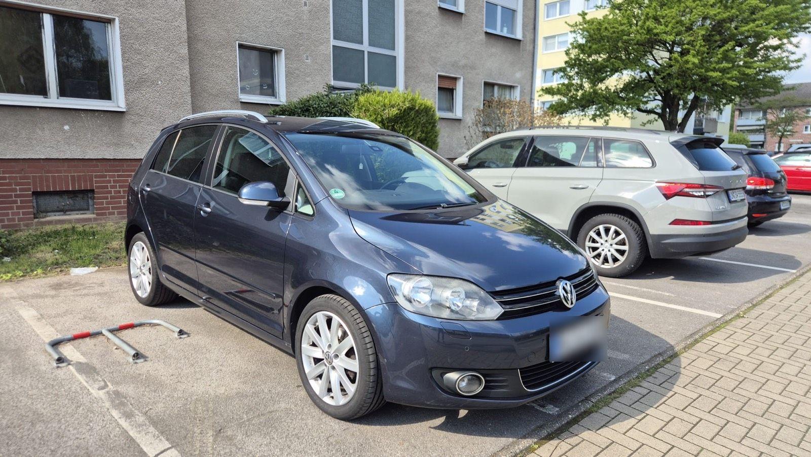 Volkswagen Golf Plus 2009 — rear view