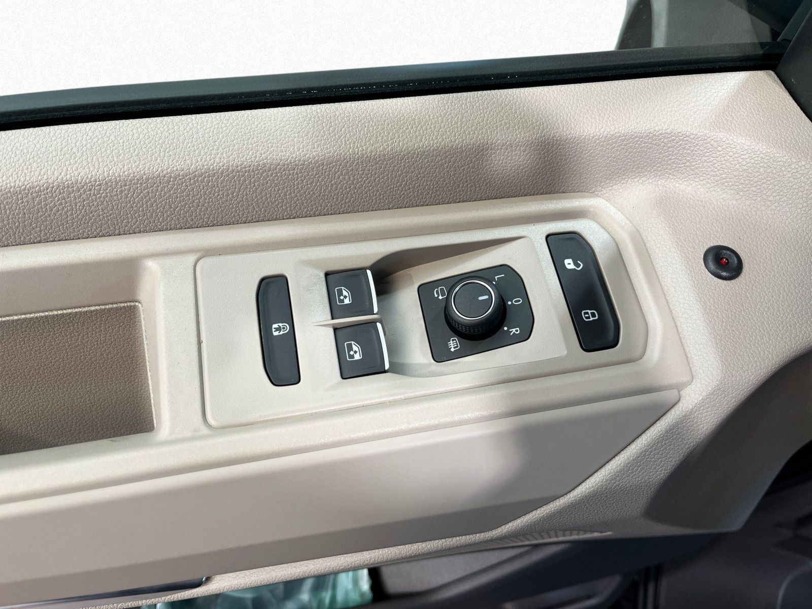 Volkswagen T7 Multivan - Bild 12