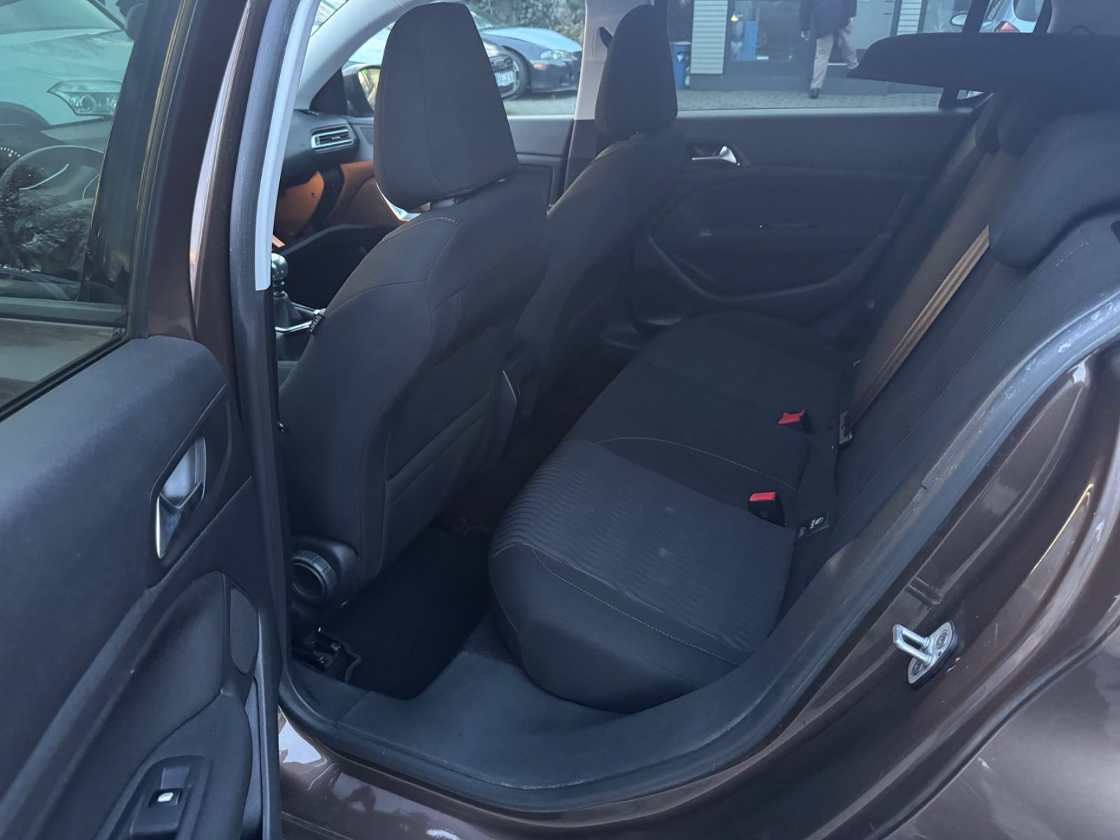 Fahrzeugabbildung Peugeot 308 Access Navi*PDC*SHZ*Garantie