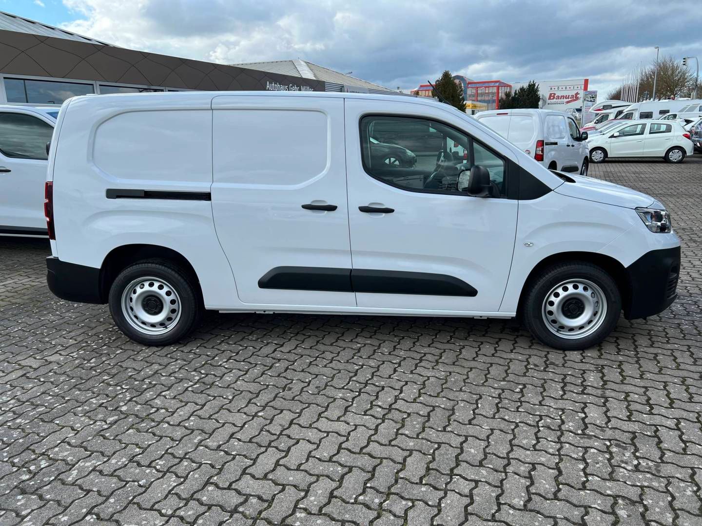 Fahrzeugabbildung Fiat Doblo XL KAWA100 MT6