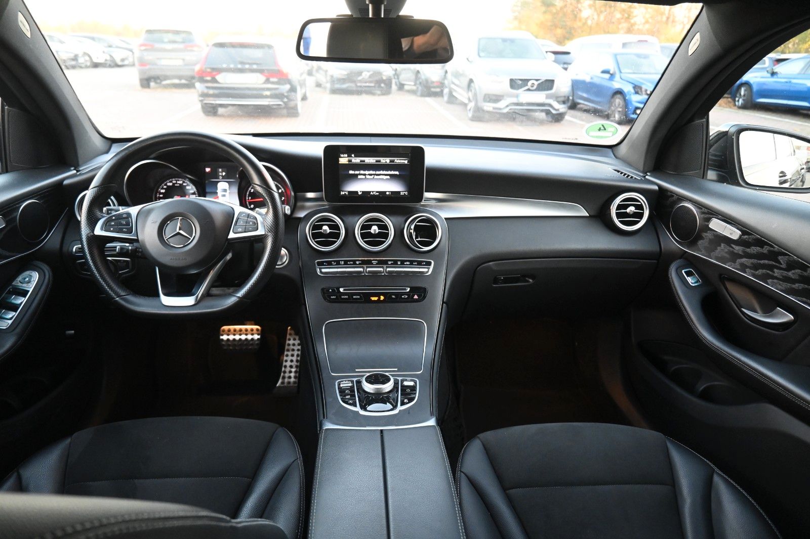 Fahrzeugabbildung Mercedes-Benz GLC 300 GLC Coupe 4Matic*AMG Line*LED*