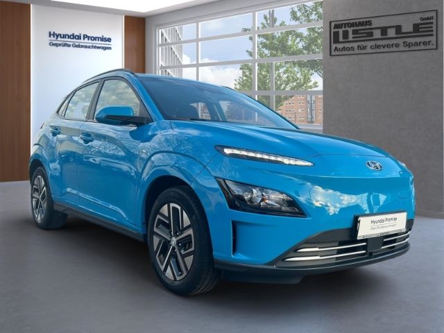 Fahrzeugabbildung Hyundai KONA Select Elektro 11KW OBC ACC Apple CarPlay A