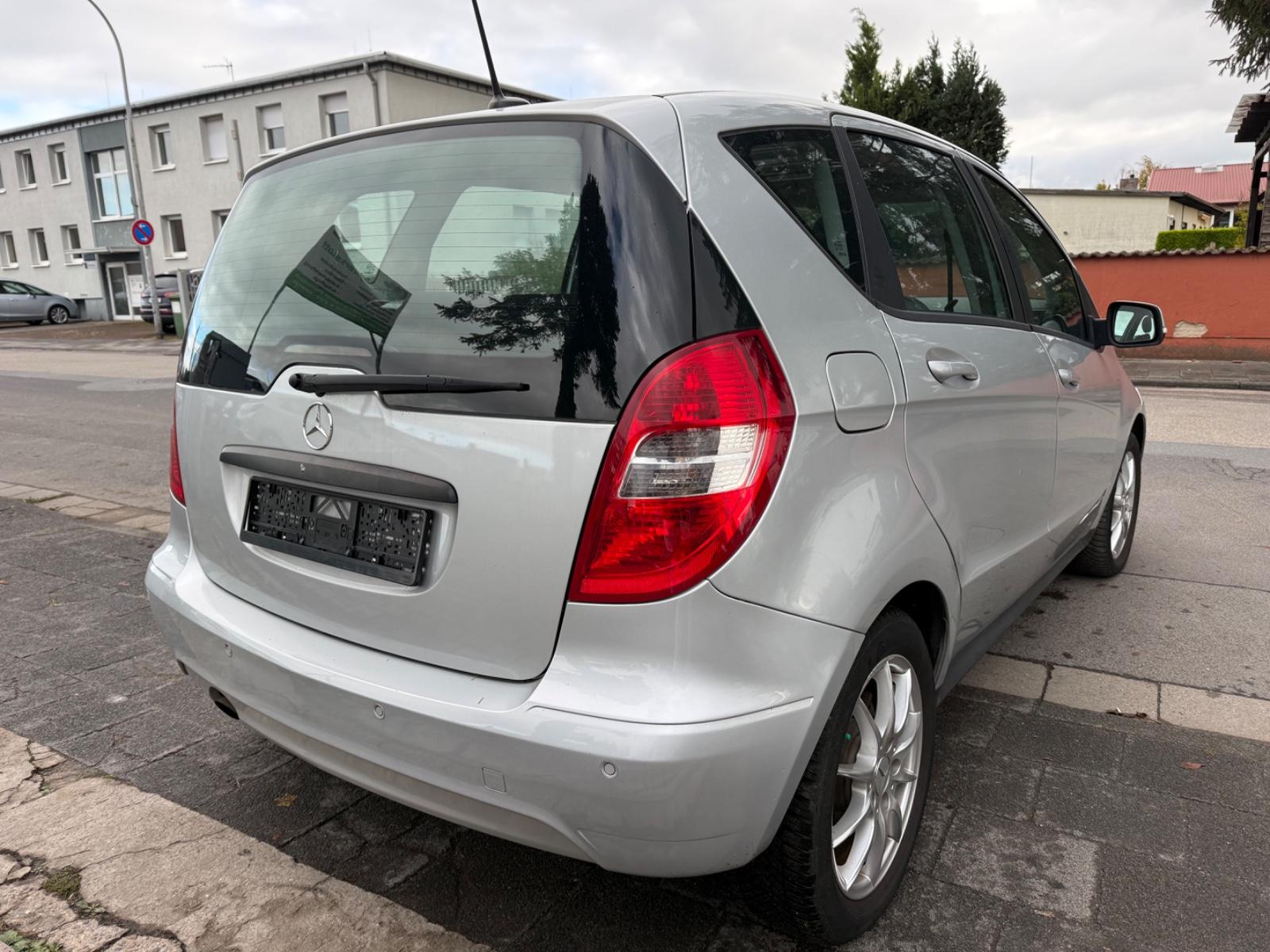 Mercedes-Benz A 160 Automatik Panorama Tempomat EURO5 PARKHILF