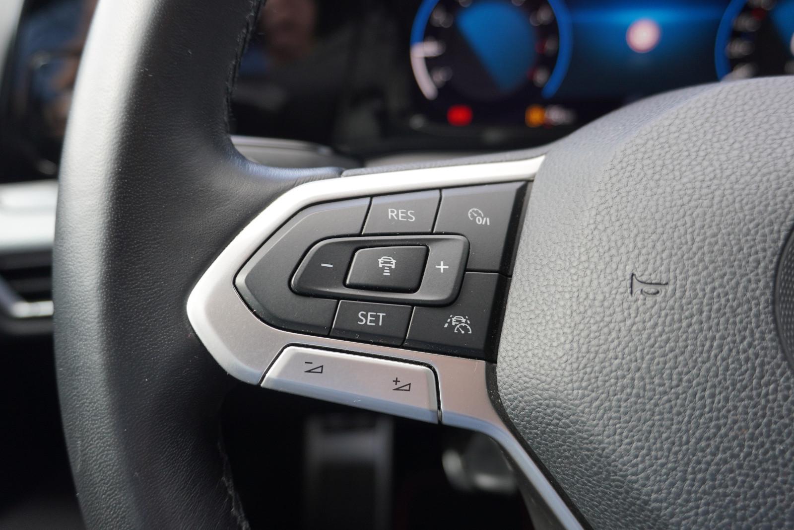 Volkswagen Golf VIII Lim. Active*Matrix*3Zon.*Appel*ACC*, миниатюра 29