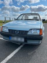Opel Rekord E Berlina 2.0 Rostfrei Bordcom... - scheckheftgepflegte Opel Rekord