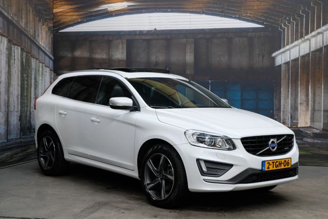 Volvo XC60 2.4 D5 R-Design AWD Klima*Leder*Xenon*Pano