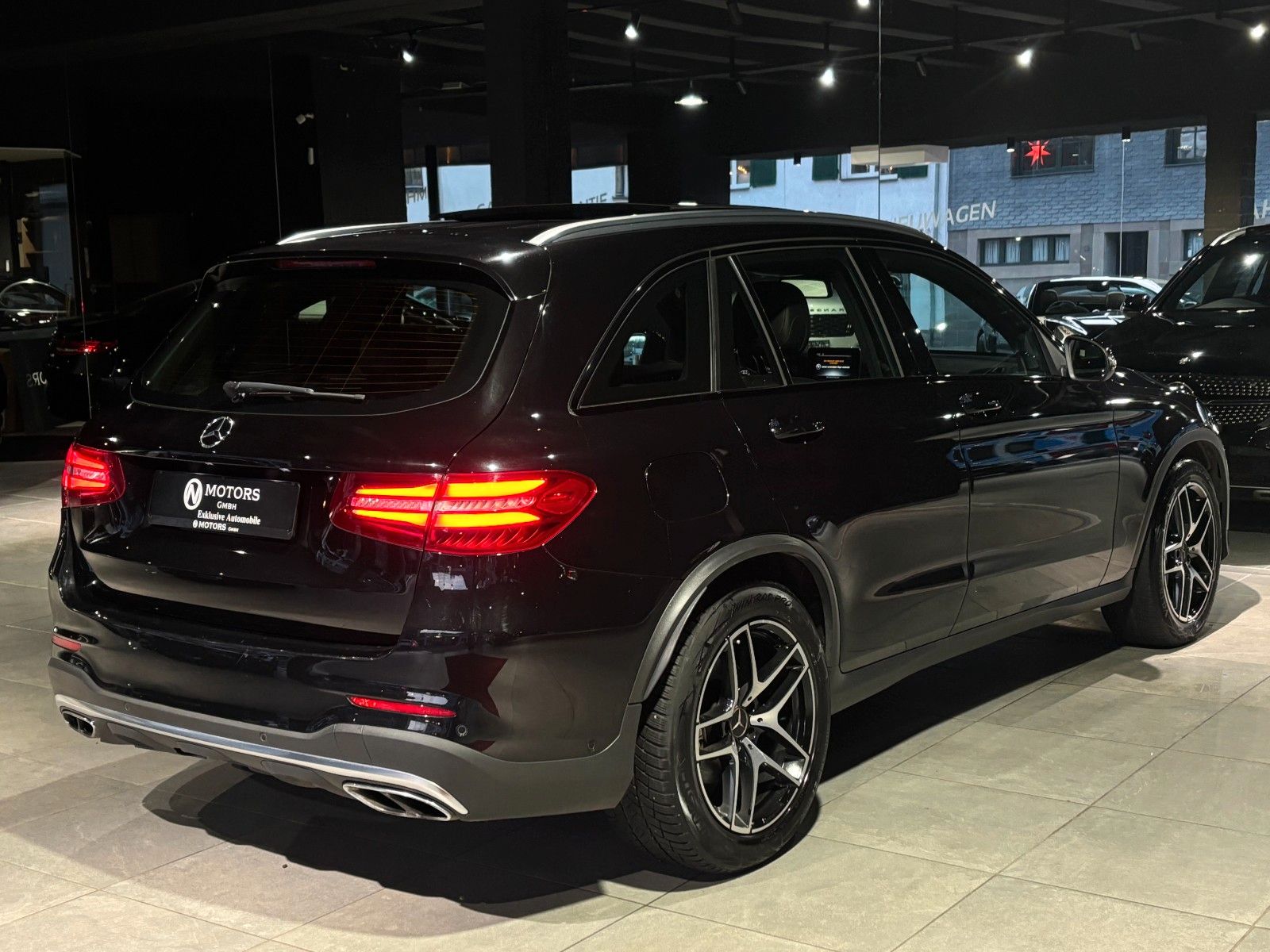 Fahrzeugabbildung Mercedes-Benz GLC 43 AMG *Pano*Burmester*Memory*Kamera*AHK