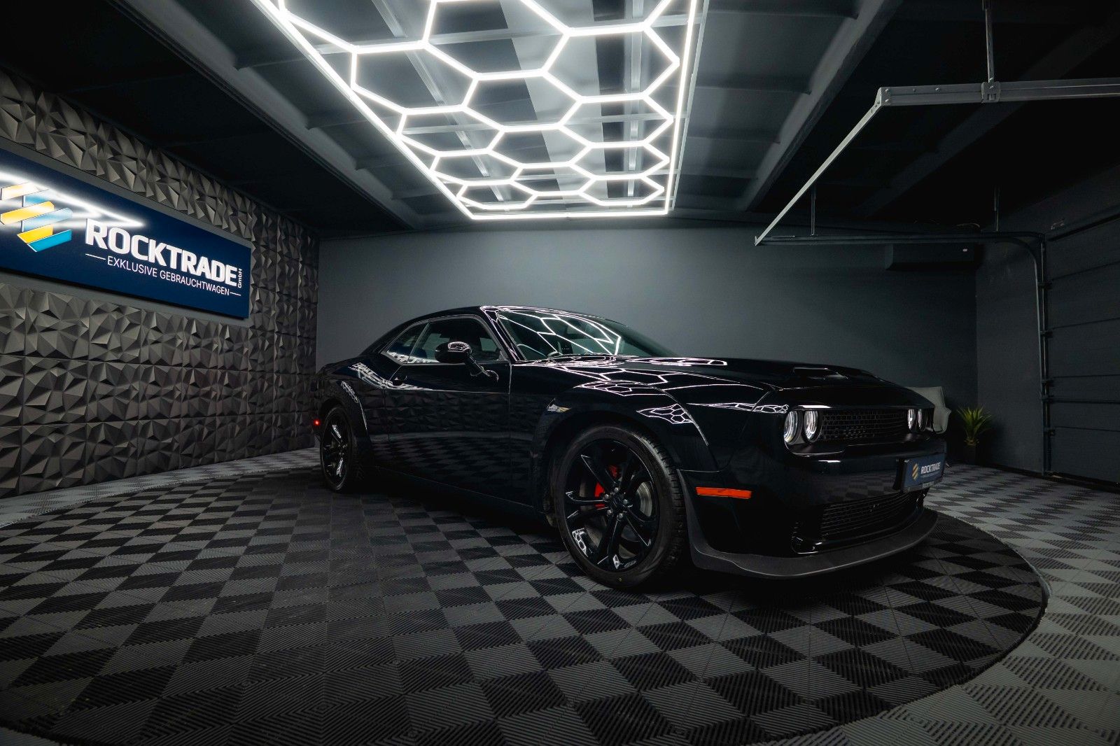 Fahrzeugabbildung Dodge Challenger 5.7 V8 R/T SRT WIDE BODY *LED*19%*