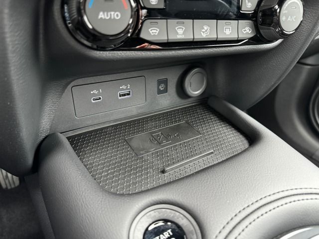 Fahrzeugabbildung Nissan Juke 1.6 Hybrid N-Connecta WP*Navi*BFS*MJ25