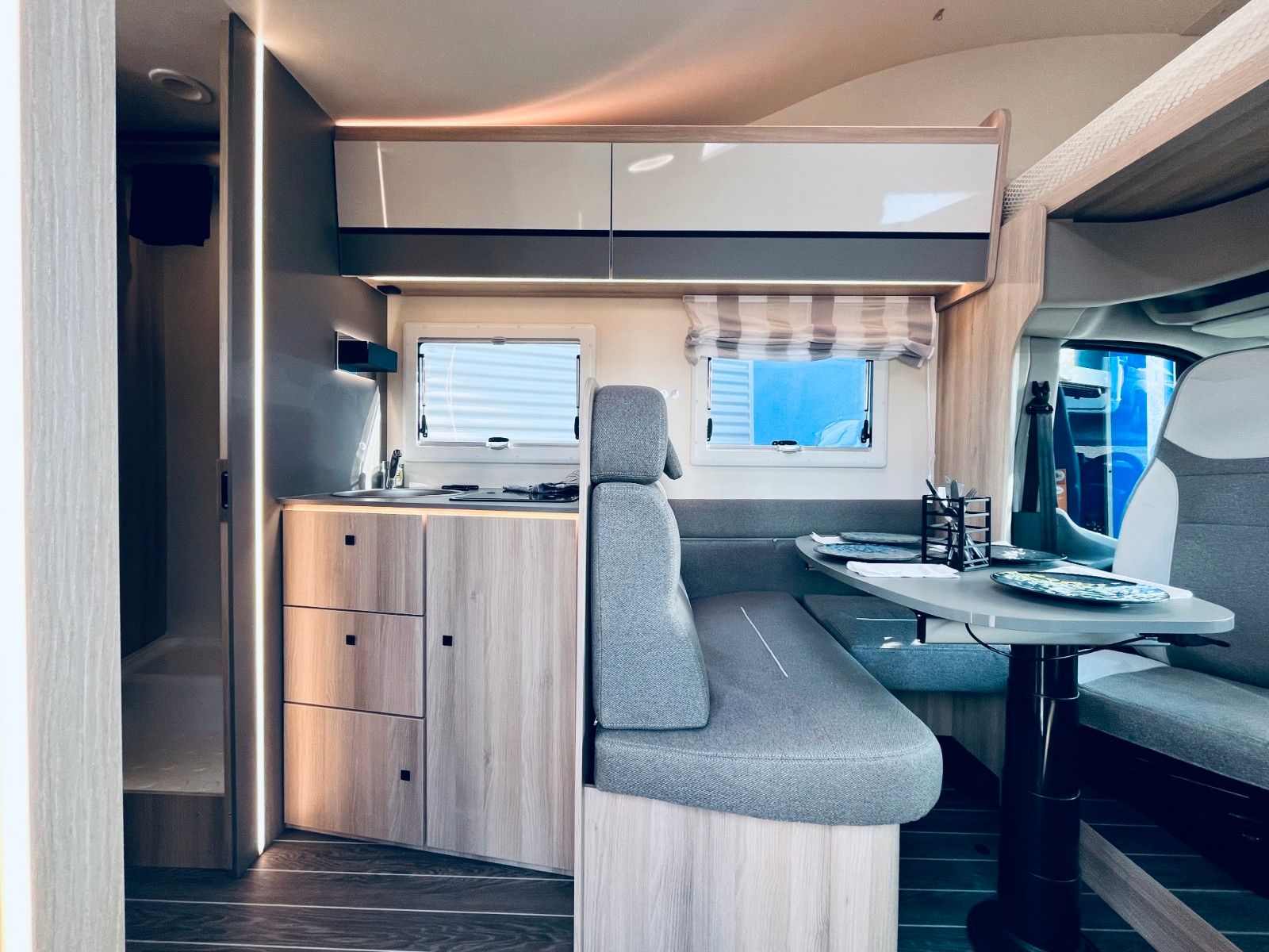 Fahrzeugabbildung NobelART A-7000 - Modell 2026 - Vollausstattung!