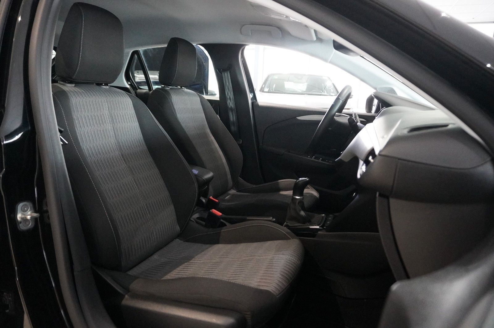 Fahrzeugabbildung Opel Corsa F 1.2 EDITION NAVI/KAMERA/TEMP./PDC/DAB+