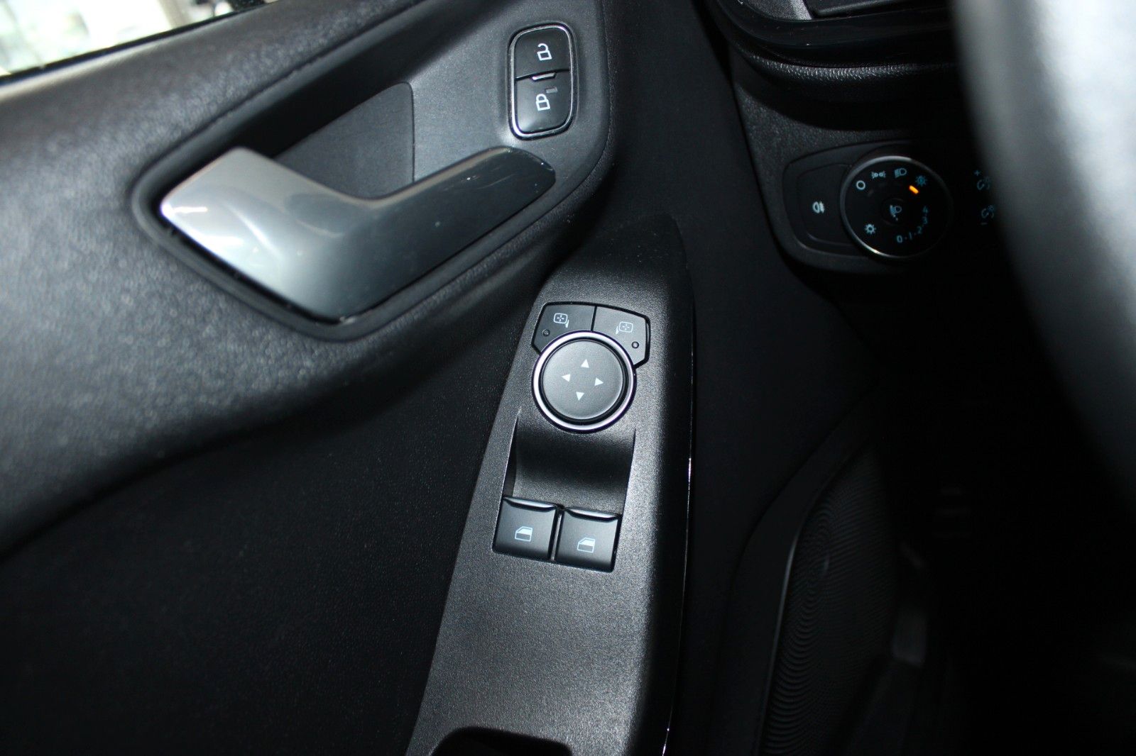 Fahrzeugabbildung Ford Fiesta TREND 5-trg KLIMA WinterPaket aus 1.Hand