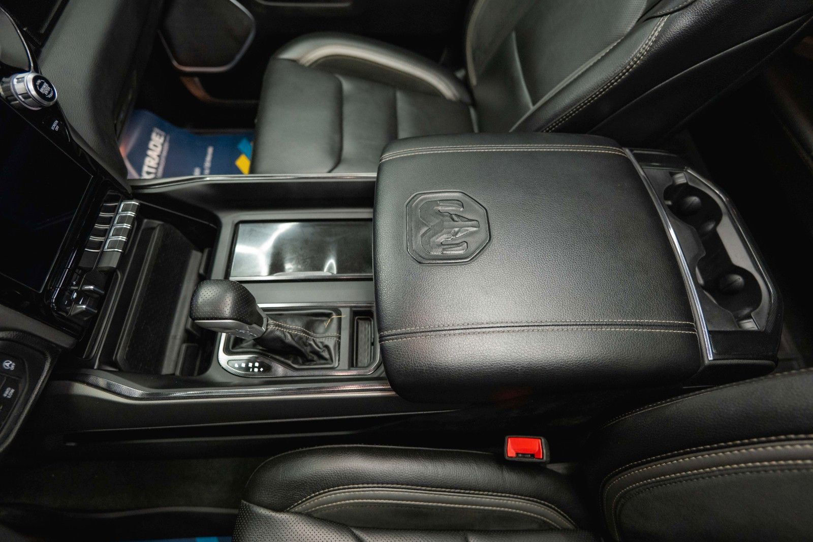 Fahrzeugabbildung Dodge RAM 5.7 V8 HEMI 4x4 NIGHT GT SPORT *Pano*22Zoll*