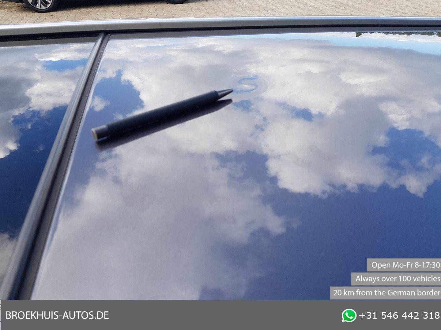 Toyota Avensis 2011 — photo 23