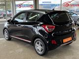 Hyundai i10 Style Automatik *SHZ*NAV*PDC*ALU*KLIMA* - Hyundai i10: Auto
