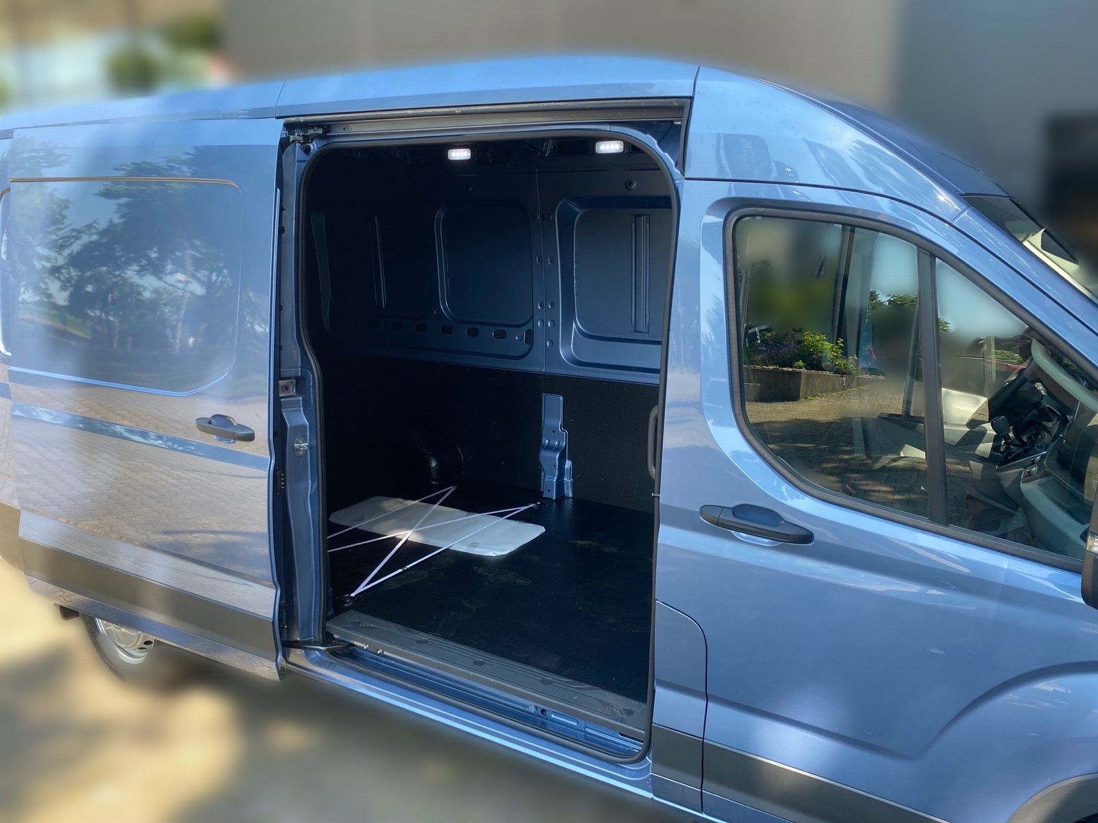 Fahrzeugabbildung Maxus Deliver 9 FWD L3H2 Base Komfortpaket *AKTION*