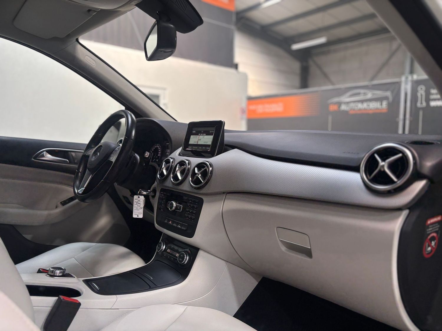 Fahrzeugabbildung Mercedes-Benz B 200 Automatik#Leder#Klima#Tempomat
