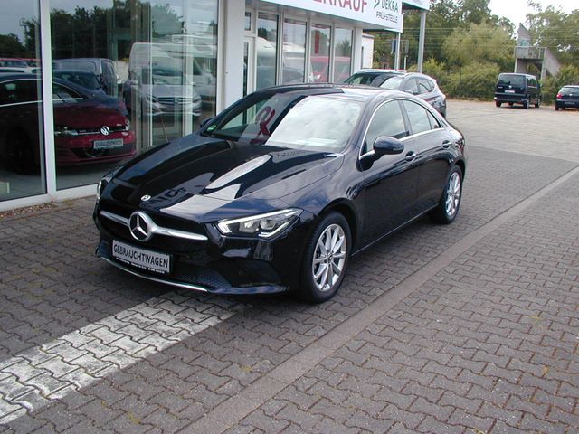 MERCEDES-BENZ CLA 180 Leder Navi LED Assystentsysteme Mod.2022