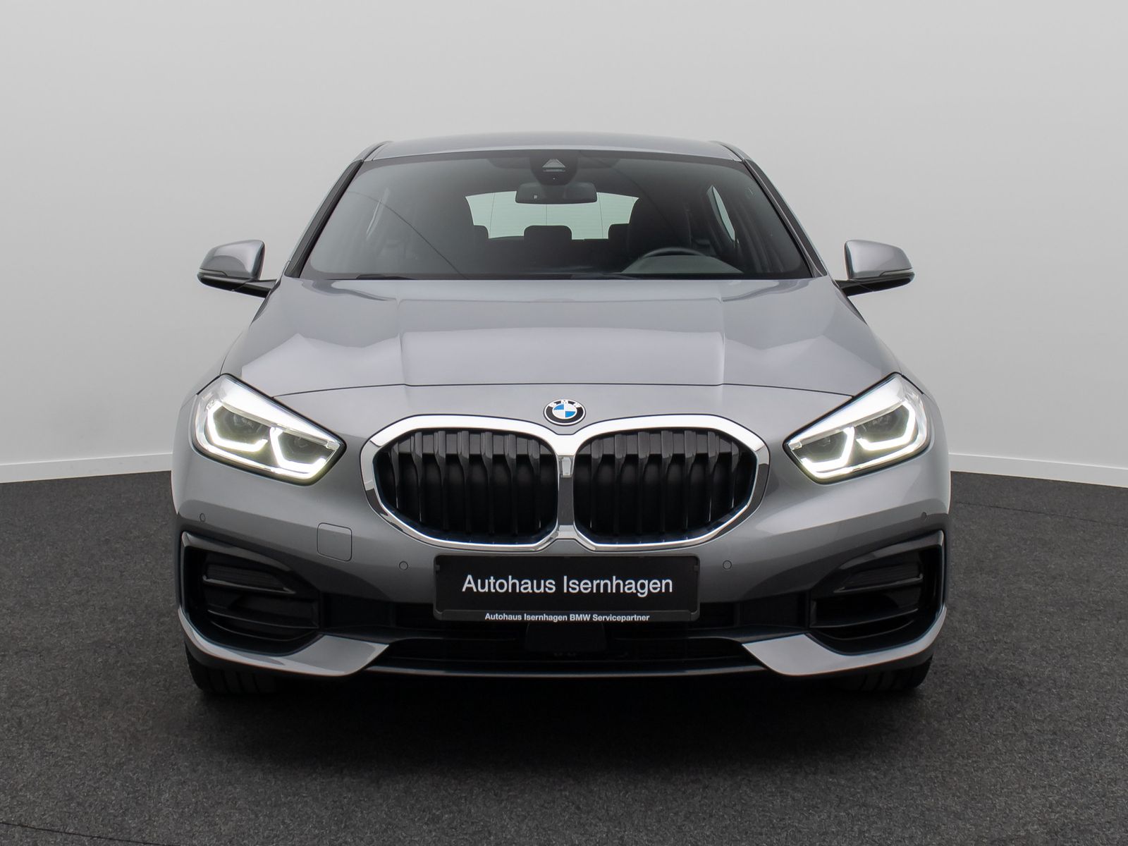 Fahrzeugabbildung BMW 120i Sport Line DAB Kamera AHK LED DriveAss WLAN
