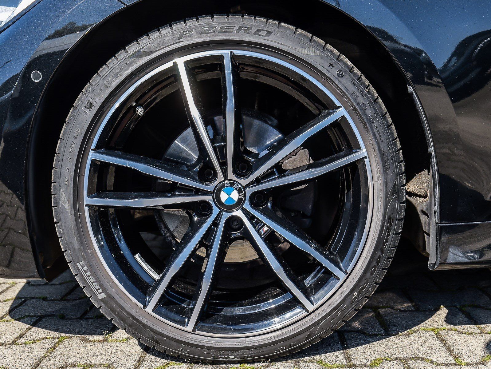 BMW 320i Touring M Sport LC+ Navi RFK HiFi DAB foto 4