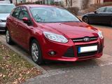 Ford Focus MK3 rot, gepflegt, neue HU! 