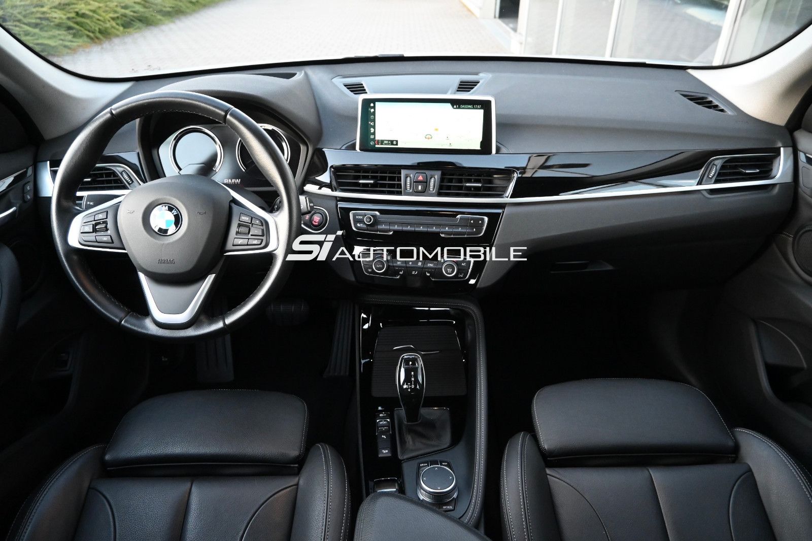 Fahrzeugabbildung BMW X1 xDr. 18d Sport Line °AHK°LEDER°HEAD-UP°KAMERA