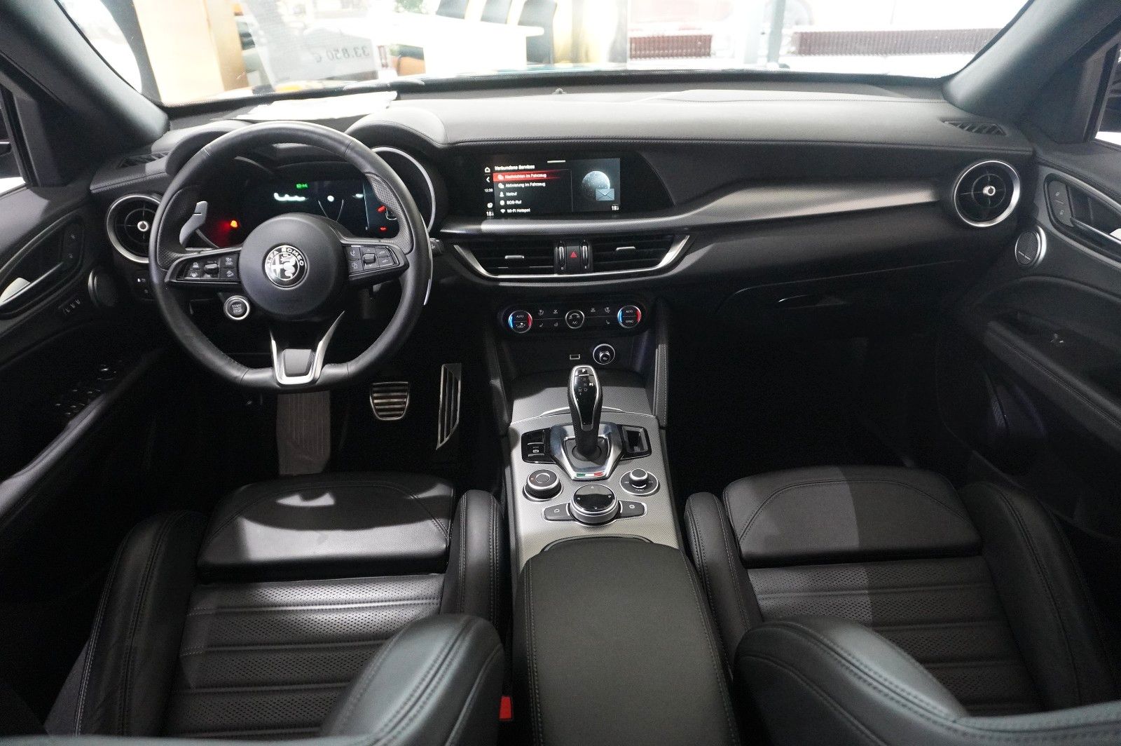 Fahrzeugabbildung Alfa Romeo Stelvio 2.2D VELOCE Q4 NAVI/LED/KAMERA/MATRIX/SH