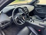 Jaguar XE P250 SE Automatik/Leder/Meridian/Black Pack - Jaguar XE SE mit Benzin-Antrieb