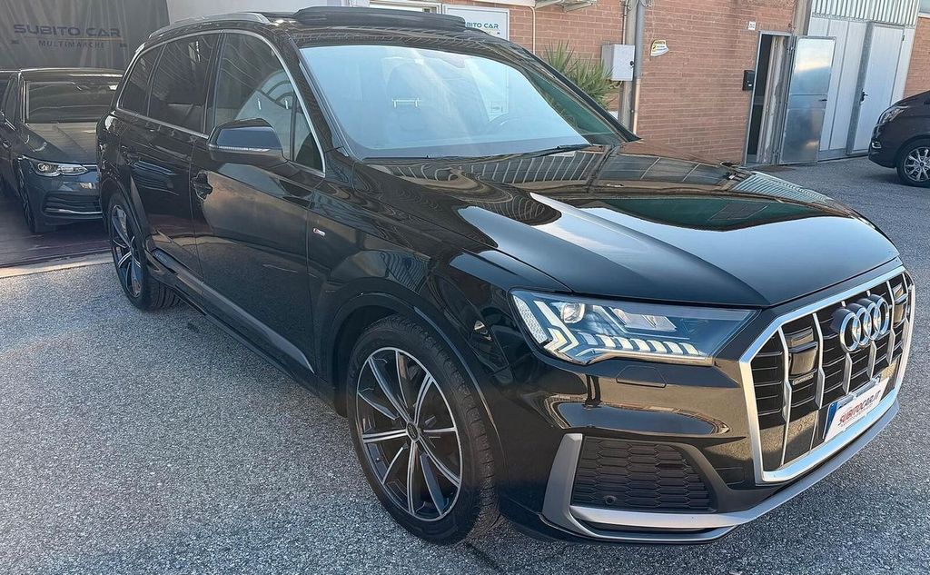 Image of Audi Q7