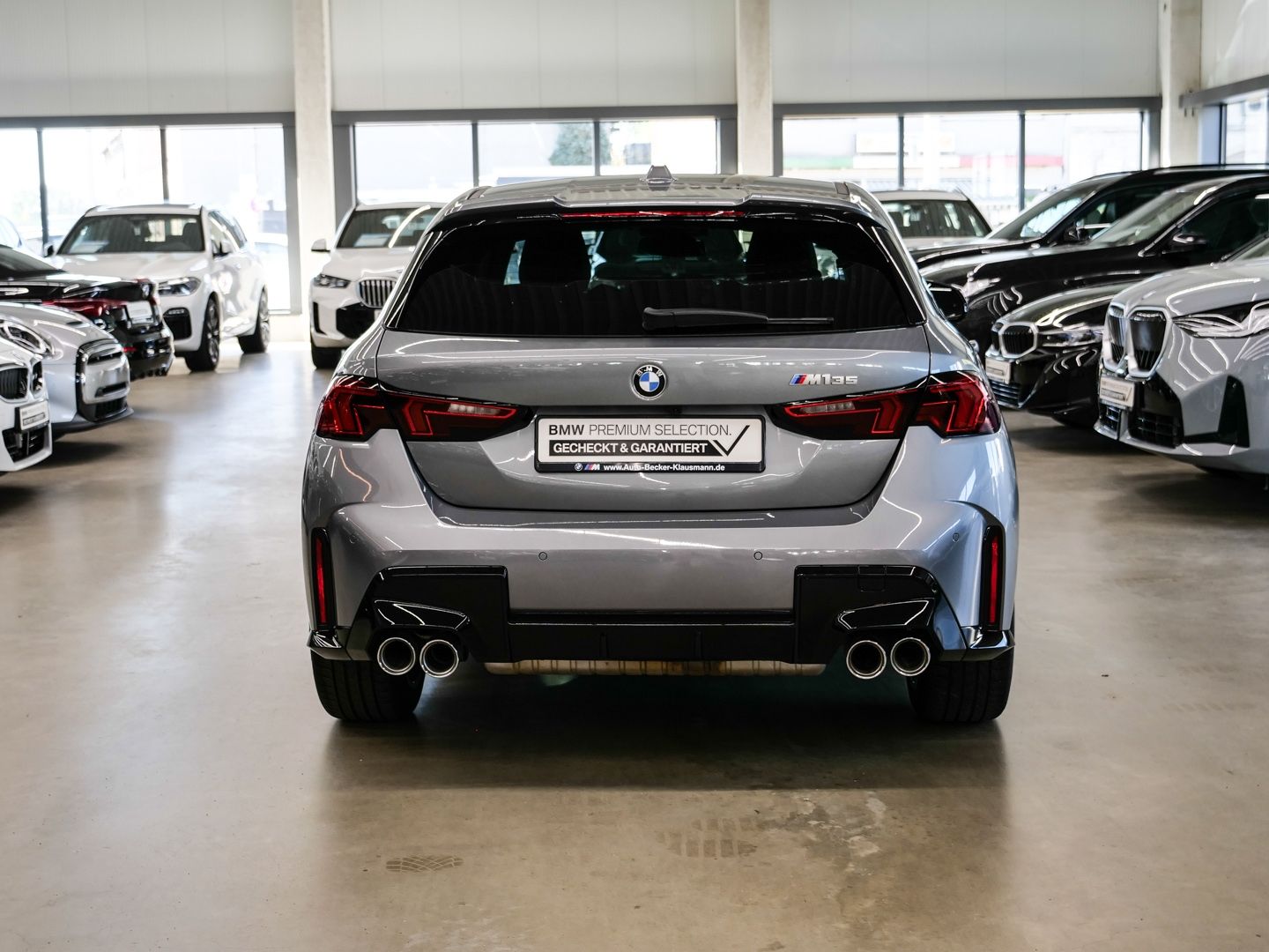 BMW M135 xDrive M SPORT 18'' Alarm Park-Assistent Di foto 5